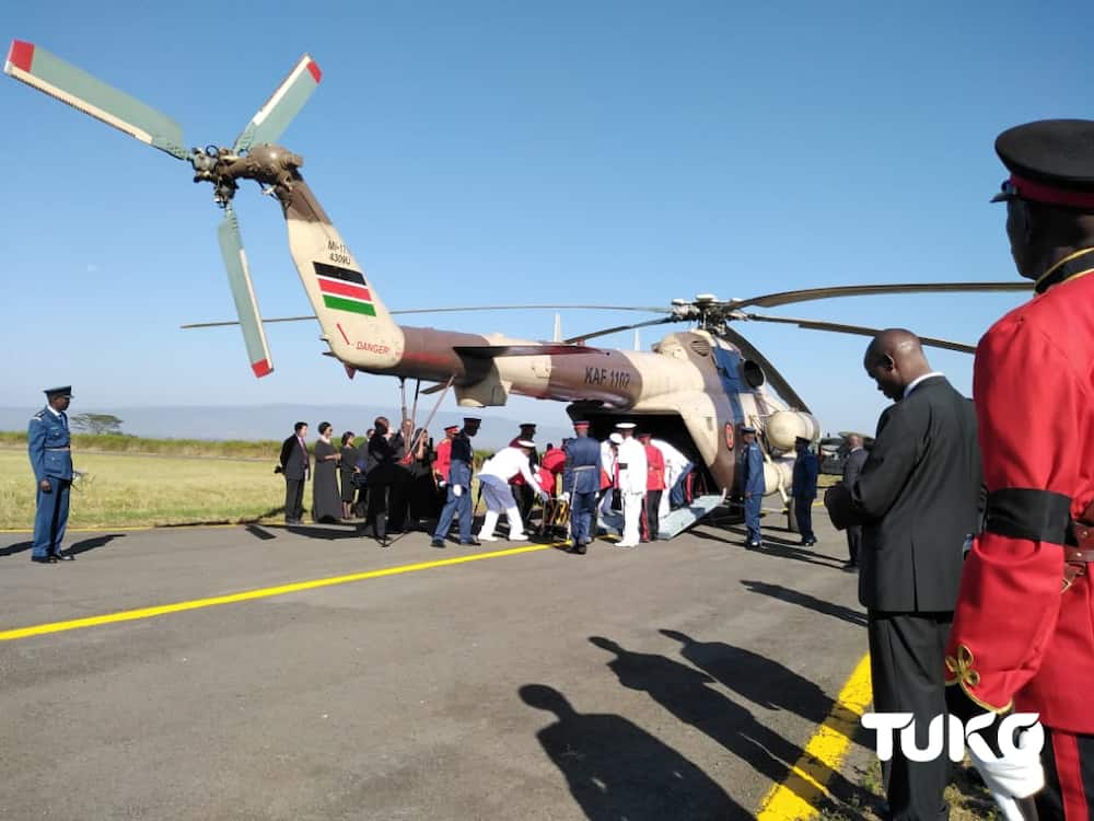 VIP mourners show up at burial of former president Daniel Moi in over15 aircraft