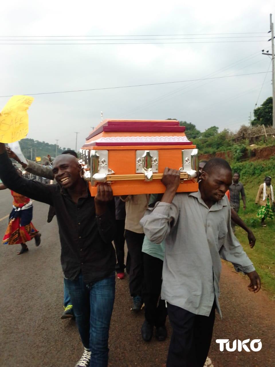 Nyamira: Locals walk with casket for 5km to protest perennial road accidents