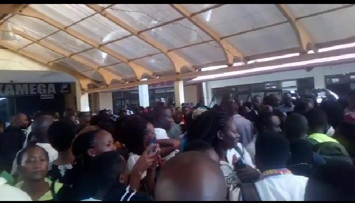 Ukosefu wa ajira: Nafasi za watu 15 zavutia mamia Kakamega