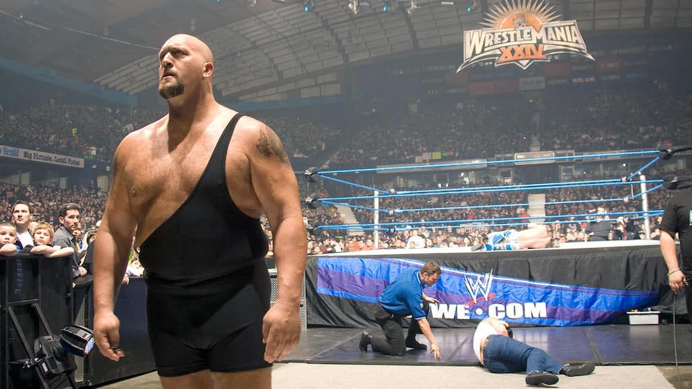 Top 20 tallest WWE wrestlers in history and their heights Tuko.co.ke