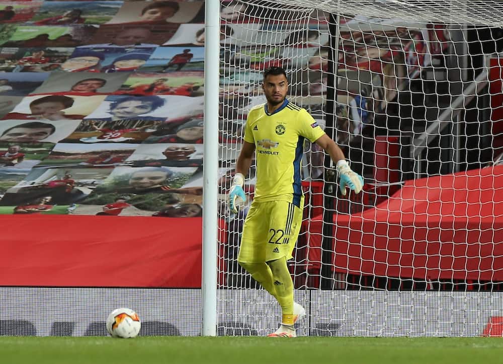 Sergio Romero, Man United goalie, emerges as target for Chelsea and Leeds
