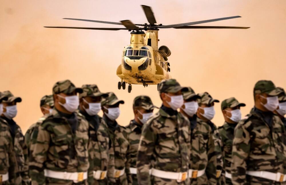 A Royal Moroccan Air Force CH-47 Chinook military helicopter takes off: more than 7,500 personnel from a dozen countries took part in the "African Lion" exercises