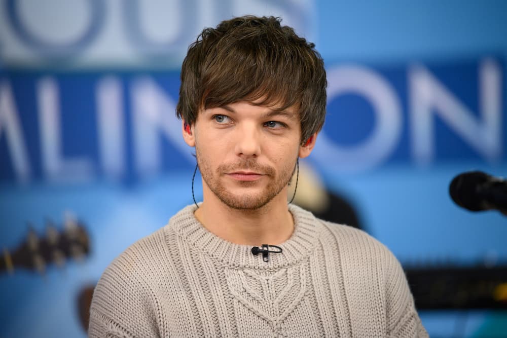 Louis Tomlinson Height, Weight, Age, Girlfriend, Family, Facts, Biography