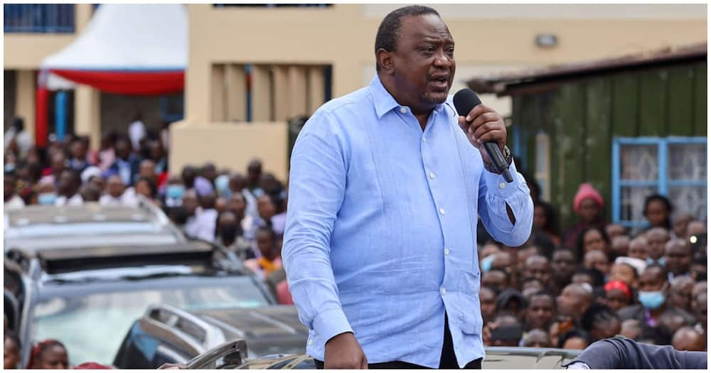 President Uhuru Kenyatta urged boda boda riders to be disciplined and respectful to their female clients.