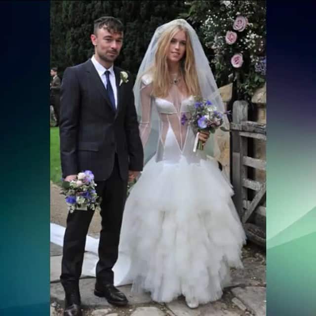 20 Horrible Wedding Dresses