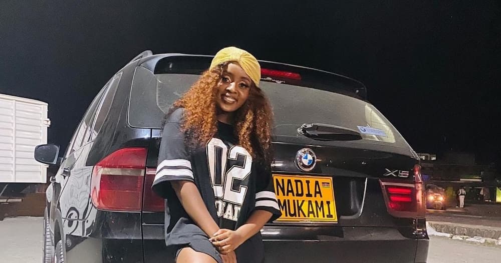 Nadia Mukami thanked fans who showered her with dollars during show.