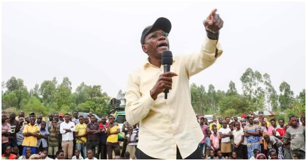 Bullfighter: Boni Khalwale Khalwale Apandwa na Mori, Amuumbua Jamaa Wakati wa Kampeni