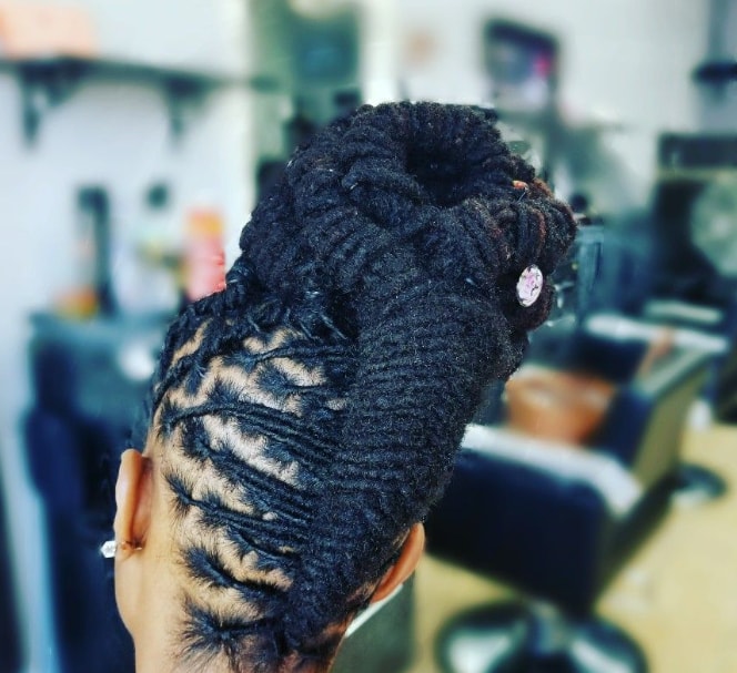 Dreads 🥰  Locs hairstyles, Short locs hairstyles, Hair styles