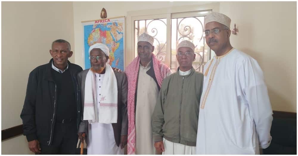 Abass Gullet in the company of other Muslim elders.