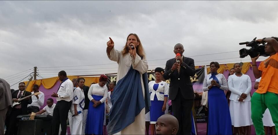 X photos of mzungu preacher resembling Jesus who was spotted in Kajiado