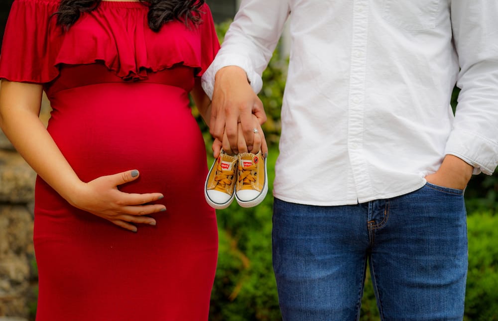 main role of the husband during his wife's pregnancy