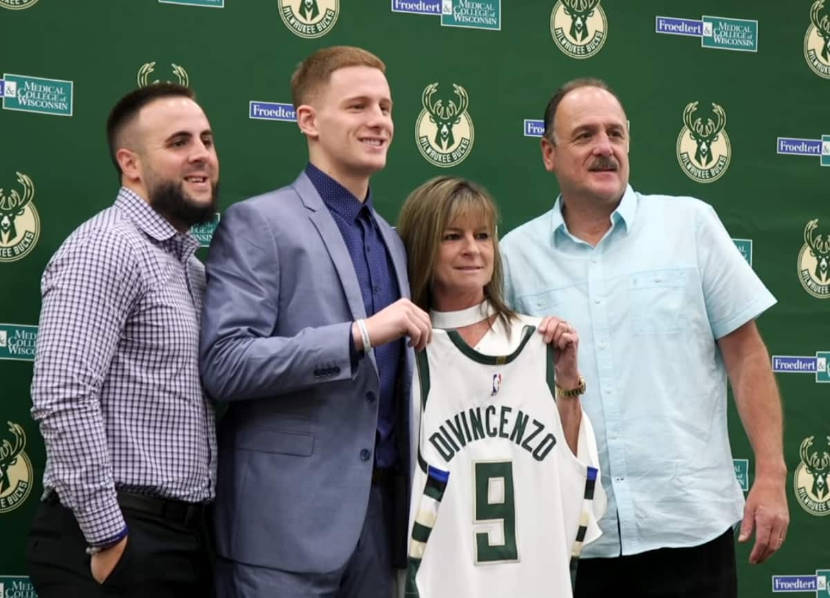 Meet Donte DiVincenzo's Parents, John And Kathie DiVincenzo - Tuko.co.ke