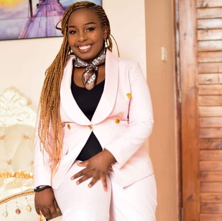 Saumu Mbuvi posts inspiring tbt photo of herself bonding with young dad Mike Sonko