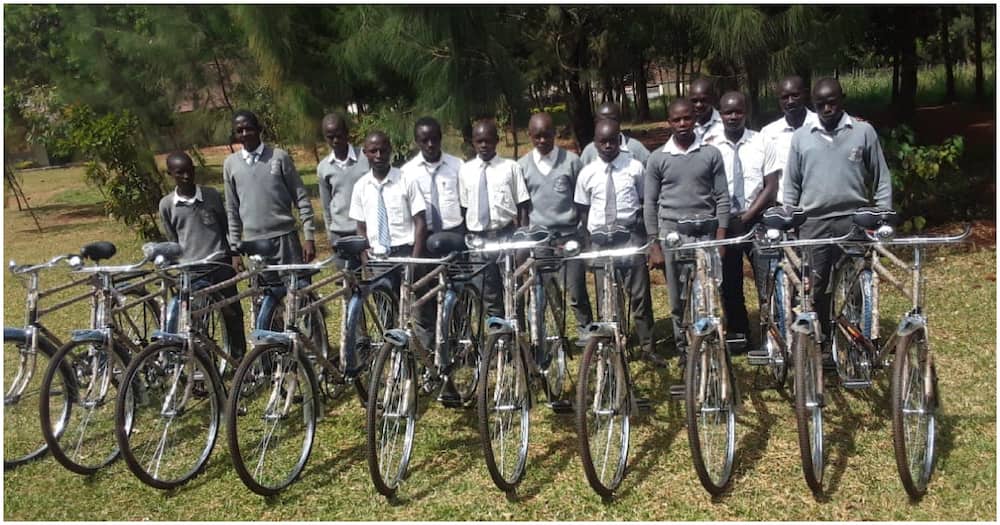 Students receiving the donated new bikes