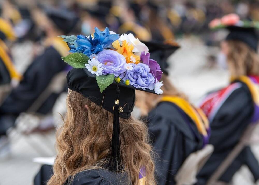 Floral Embroidered Graduation Cap Topper | Graduation Cap Decoration Topper  | Graduation Gift | Embroidery | Flower Cap Topper | Hand painted Cap