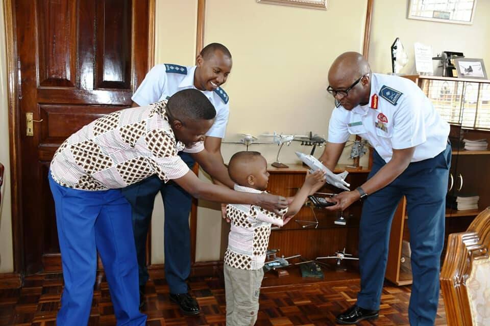 KDF hosts highly talented 3-year-old boy who knows all military fighter jets by name