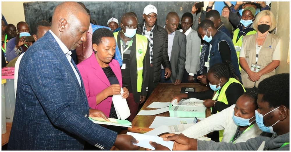William Ruto casts his vote.