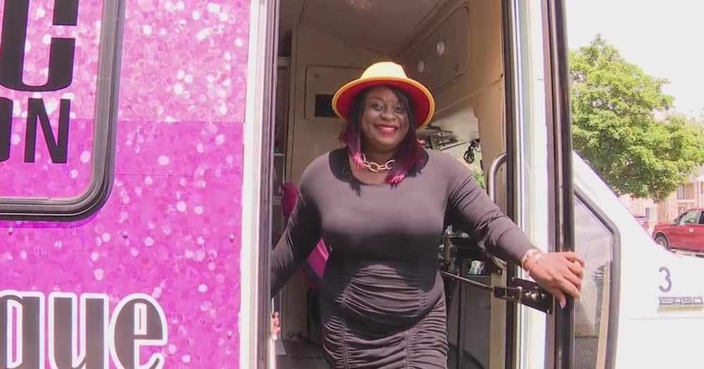 Darnetta Anderson started a mobile boutique during the pandemic. Photo: Fox 2.
