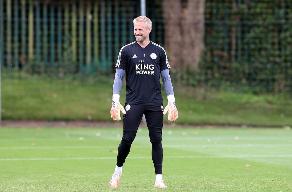 Kasper Schmeichel: Chelsea re-ignite interest in signing Leicester City goalkeeper this summer