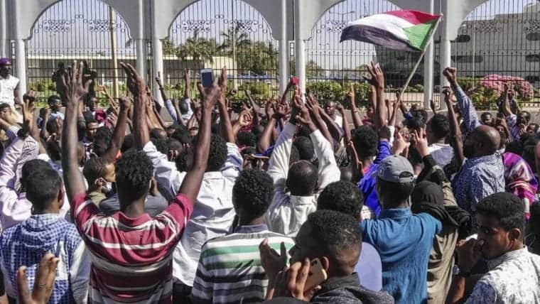 Jaribio la Jeshi Kupindua Serikali ya Sudan Latibuka, Washukiwa Watatu Wakamatwa