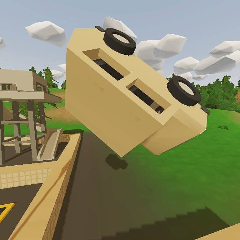 How to play Unturned with friends