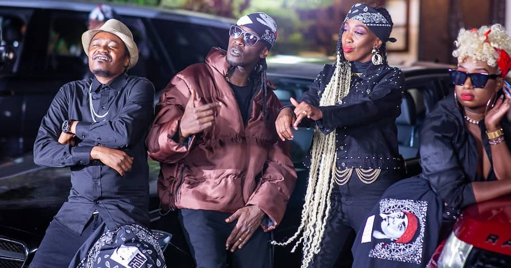Nameless and other stars said they were introducing E-Sir's legacy to young generation.