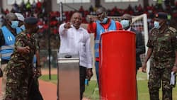 Uhuru Kenyatta Laughs to Tears as He Watches Senior KDF Officers Race