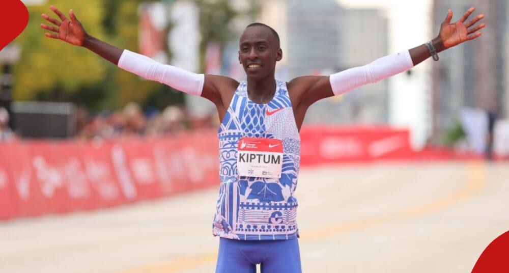 Kelvin Kiptum, world marathoner, celebrates his win in Chicago