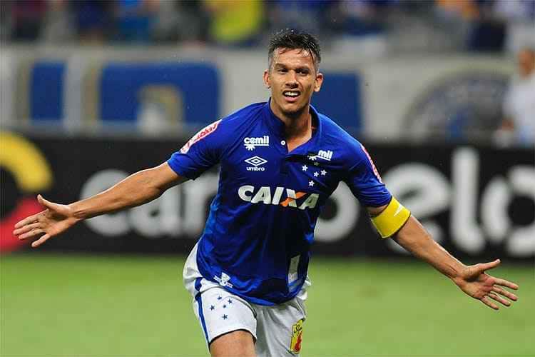 Cruzeiro midfielder Henrique cheats death after falling 200 metres off cliff
