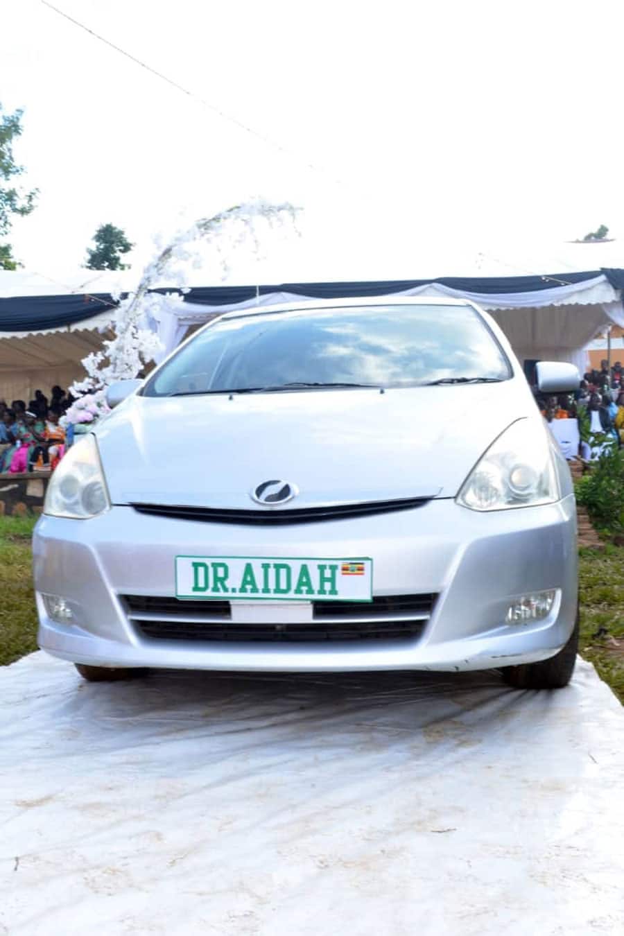 Dad gifts daughter brand new car in ceremony attended by over 5k guests