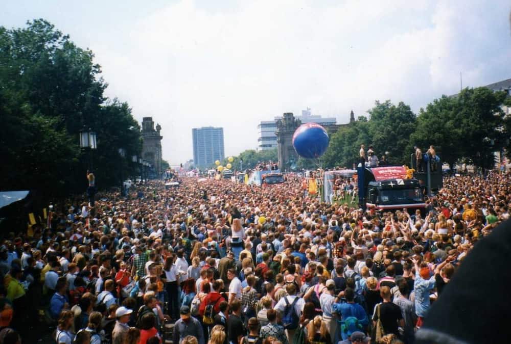 Largest crowds at a concert