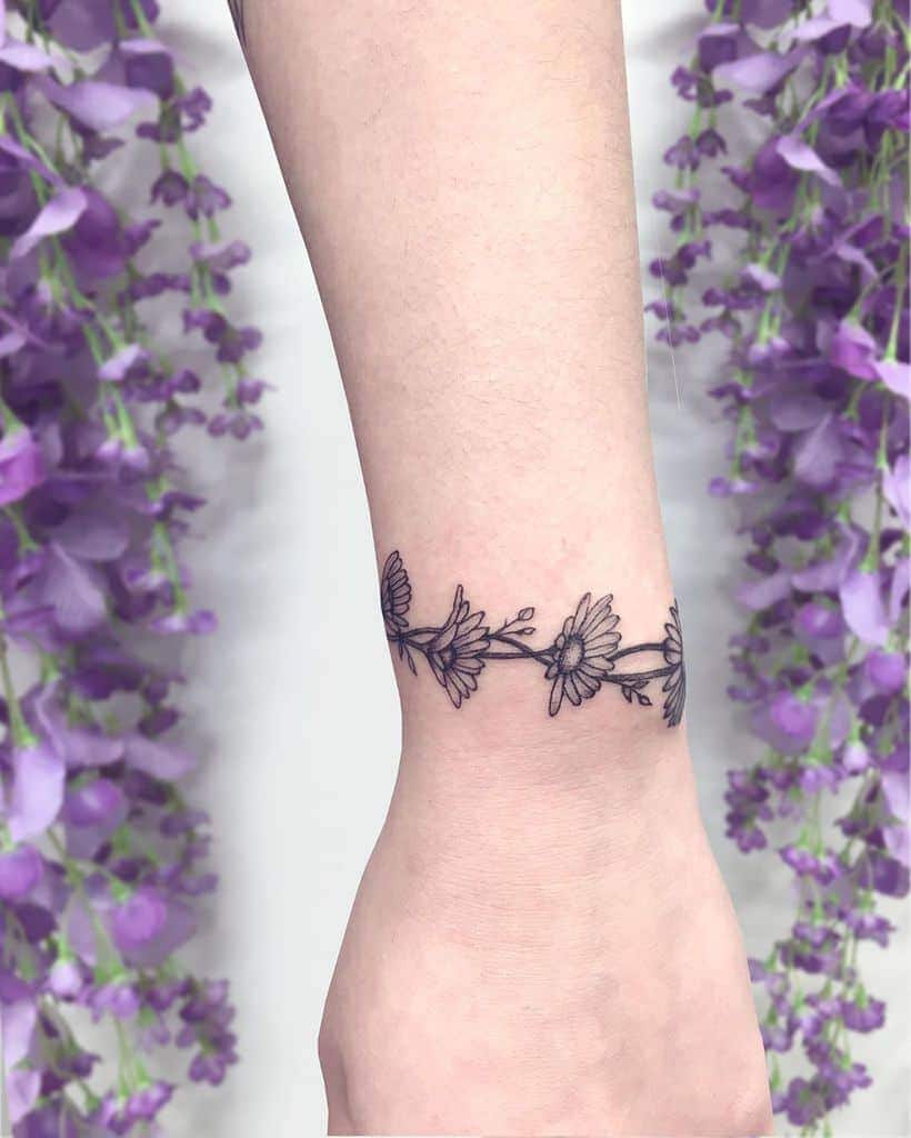Daisy tattoo designs