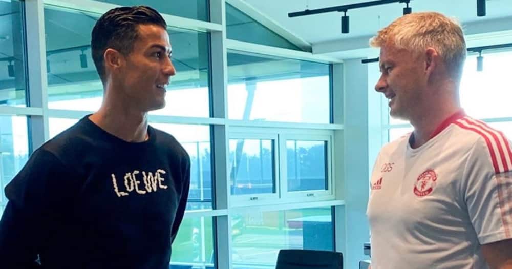 Ronaldo during his first meeting with Solskjaer at Man United training base. Photo: Twitter/@ManUtd.
