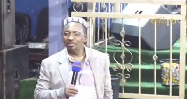 Controversial pastor Ng'ang'a warns church members, bishops against eyeing his wife