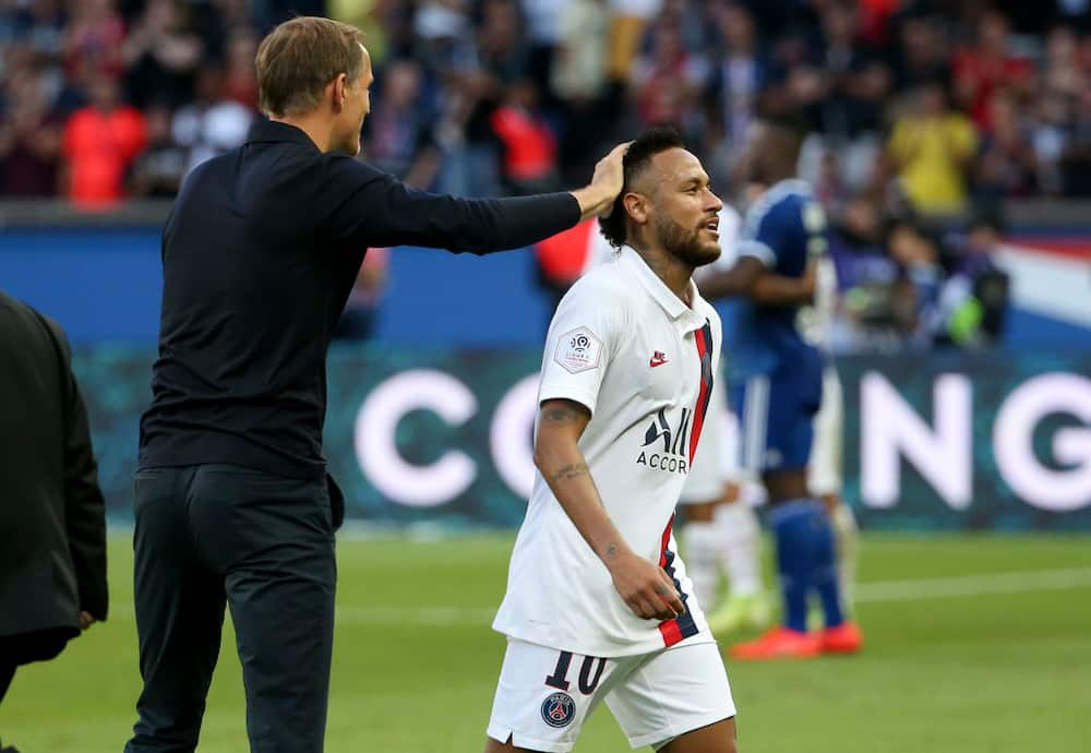 Neymar scores incredible acrobatic last minute winner as PSG stun Strasbourg 1-0