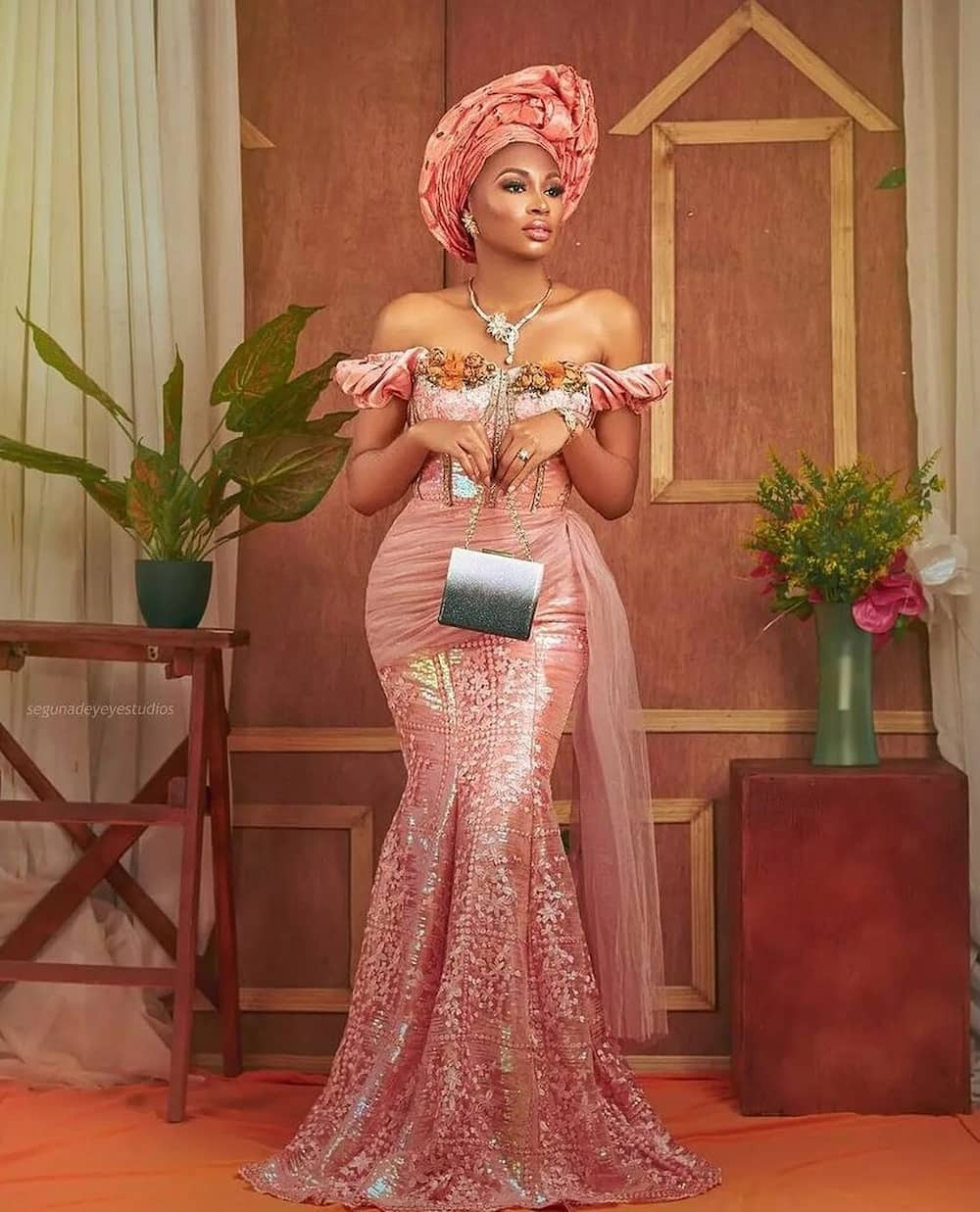 Aso ebi off outlet shoulder styles