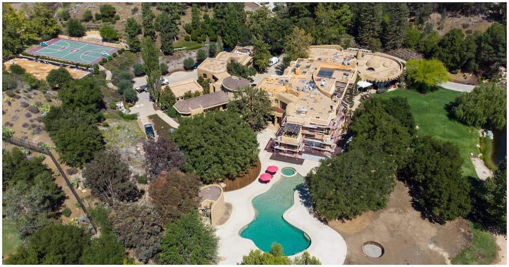 Will and Jaden Smith Mansion.