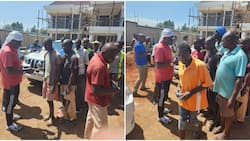 George Wajackoyah Surprises Supporters Working in Mjengo With Cash Gift, Promises Them Better Jobs