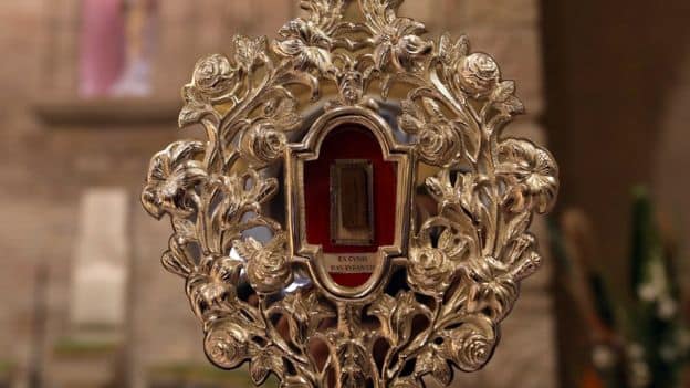 Relic of Jesus' manger returns to Bethlehem after 1400 years in time for Christmas