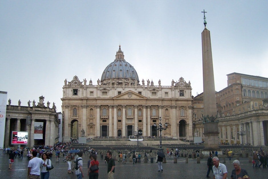 Somali man arrested for plotting to blow up St. Peter's Basilica in the Vatican