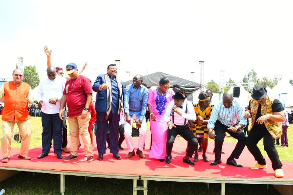 Starehe MP Jaguar entertains fellow politicians with performance of his Kigeugeu song