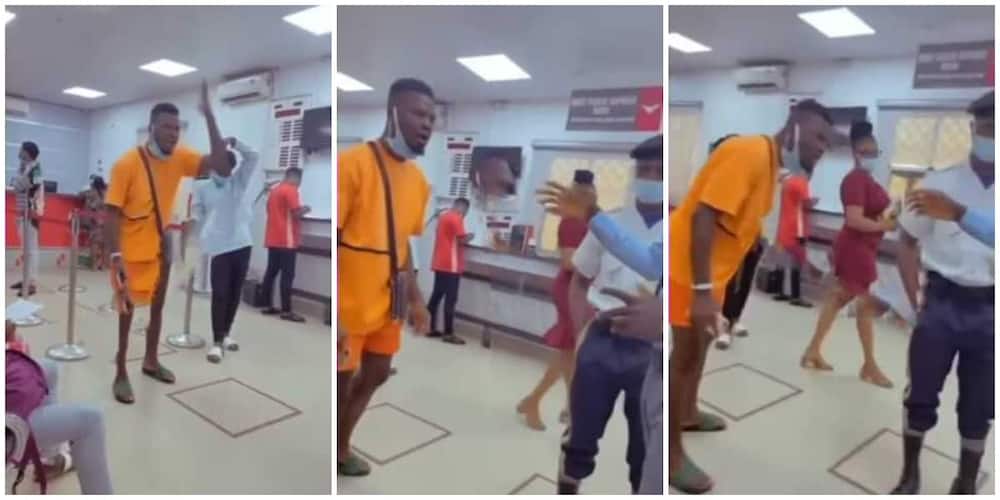 Angry Nigerian man stormed bank over incessant deductions from his account.