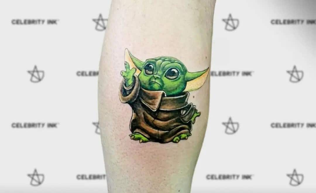 Through ink and skin, Yoda's wisdom is within.” It's always fun to tattoo  Star Wars characters. Tattooed on the leg. If you want to get… | Instagram