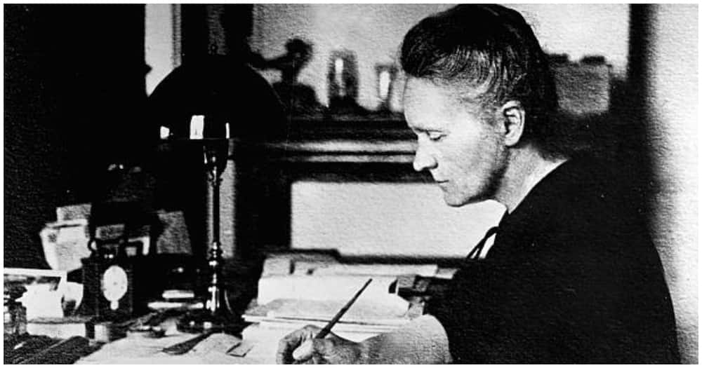 Marie Curie: Mfahamu Mwanamke wa Kwanza Duniani Kushinda Tuzo ya Nobel