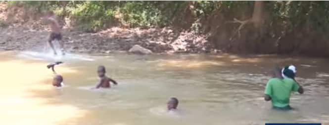 Mumias: Pupils forced to swim to school after floods washed away makeshift bridge