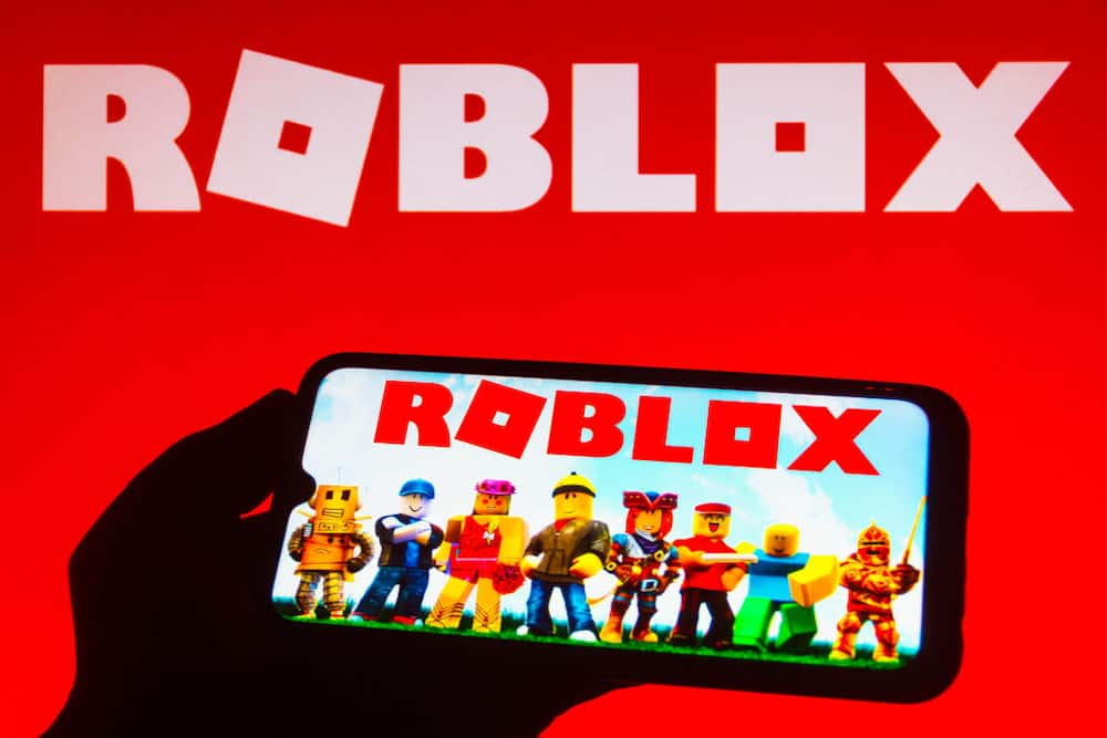 roblox account (worth 500!)