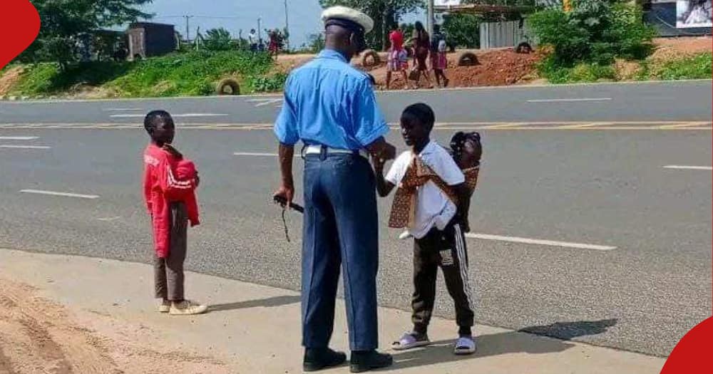 Kitui police officer Abdi Galgalo gifts little boy fare.