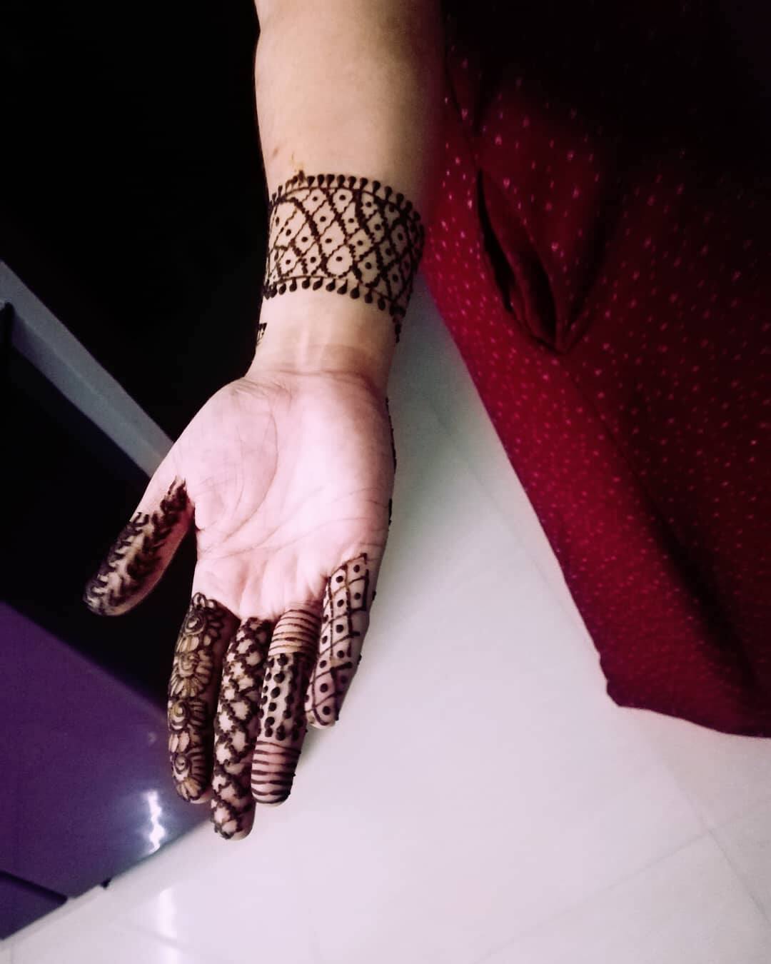 45 Trending Bangle mehndi designs for hands || Kangan mehndi designs |  Bling Sparkle