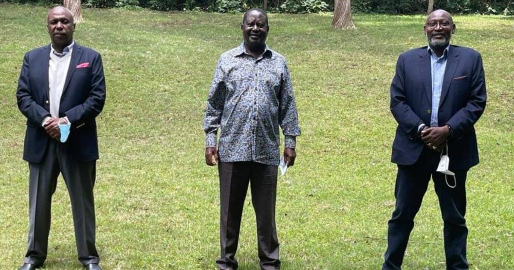 Labda Walikuwa Wakijadili Mahari ya Watoto Wao, Mudavadi Asema Kuhusu Kikao cha Raila Karen