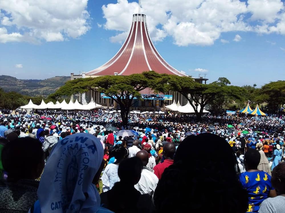 Teknolijia ya kisasa: Waumini wa Kanisa Katoliki warahisishiwa maombi na Papa Mtakatifu